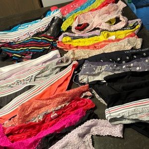 28 pairs of pantys😄aerie PINK Victoria’s Secret M